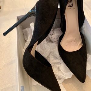 Stunning Black faux suede high heel